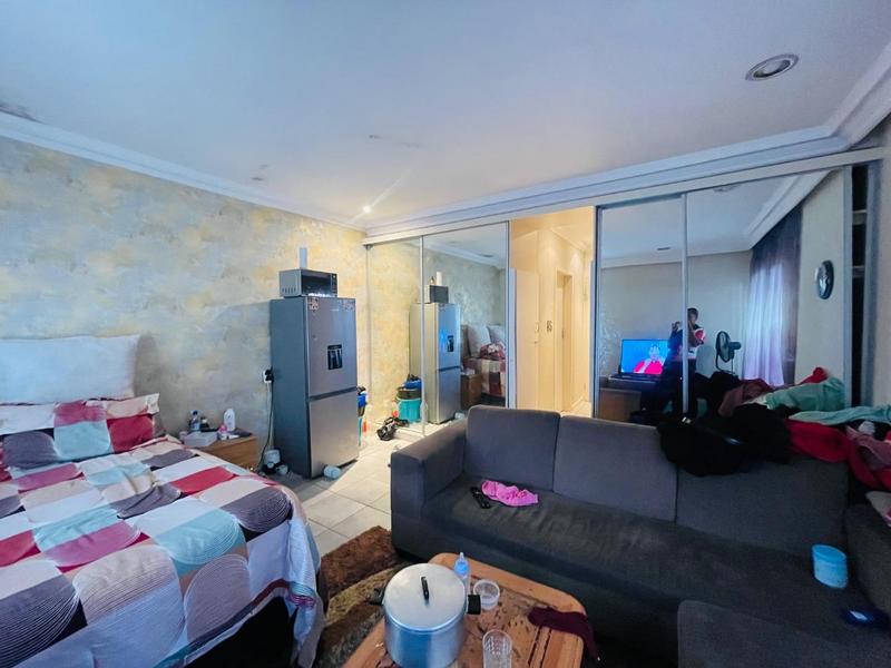 6 Bedroom Property for Sale in Orange Grove Eastern Cape